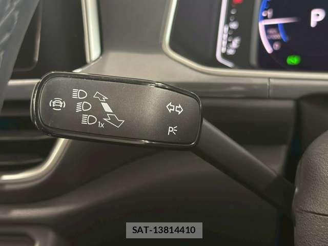 VolksWagen T-ROC 2023-07 8564123-17