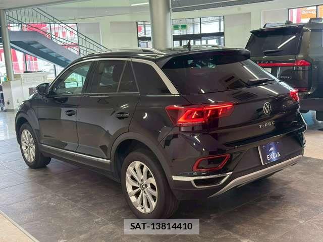 VolksWagen T-ROC 2023-07 8564123-4