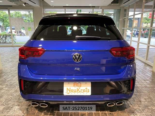 VolksWagen T-ROC 2022-10 8662455-17