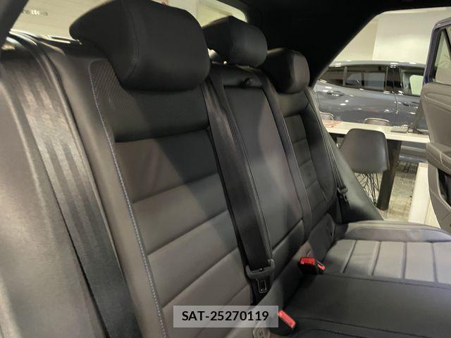 VolksWagen T-ROC 2022-10 8662455-26
