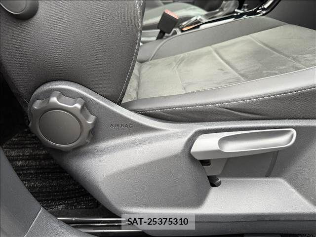 VolksWagen T-ROC 2024-02 8686941-16