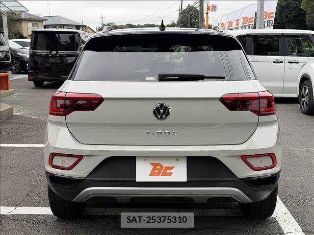 VolksWagen T-ROC 2024-02 8686941-22