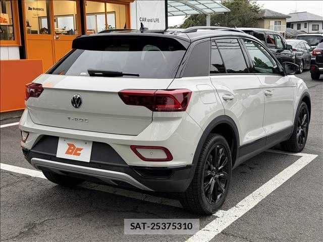 VolksWagen T-ROC 2024-02 8686941-23