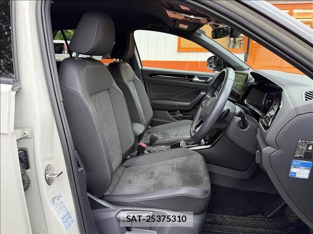 VolksWagen T-ROC 2024-02 8686941-8