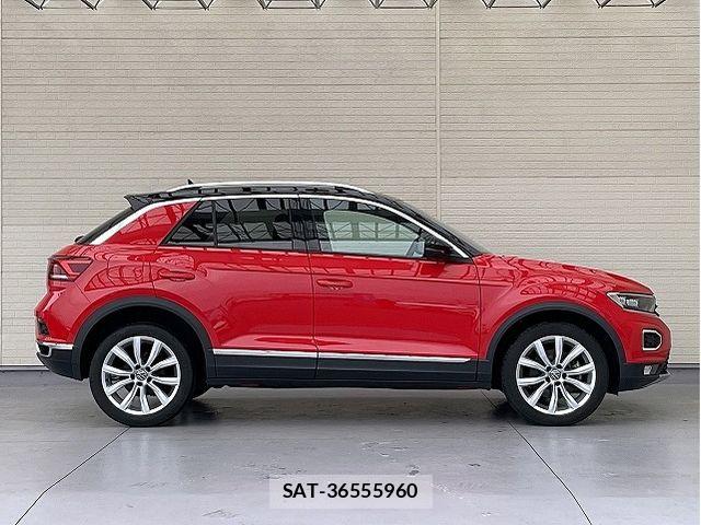 VolksWagen T-ROC 2022-03 8746897-17