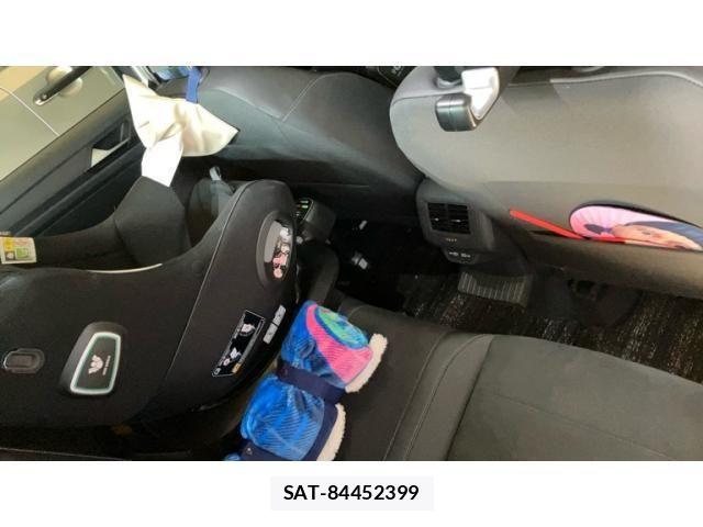 VolksWagen T-ROC 2023-04 8797947-11