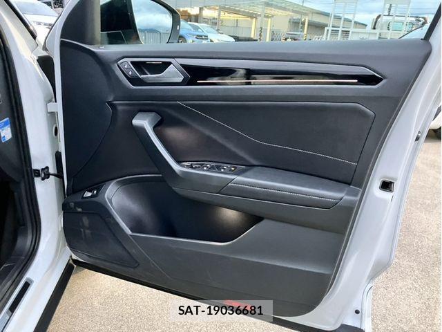 VolksWagen T-ROC 2023-02 8832541-11