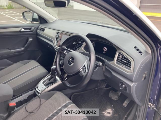 VolksWagen T-ROC 2021-03 8872412-12