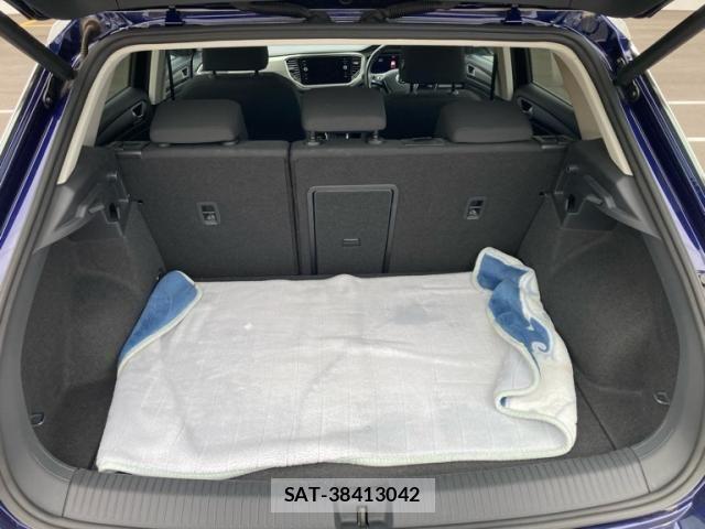VolksWagen T-ROC 2021-03 8872412-15