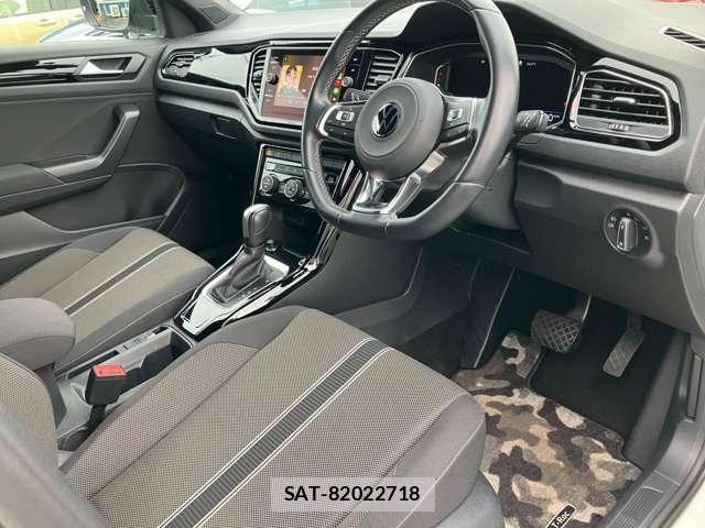 VolksWagen T-ROC 2022-02 8883008-11