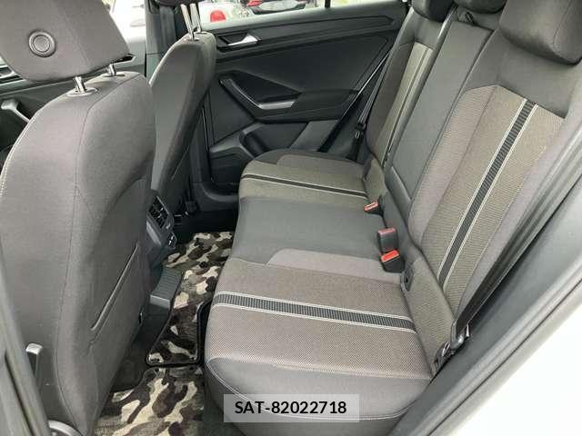 VolksWagen T-ROC 2022-02 8883008-15