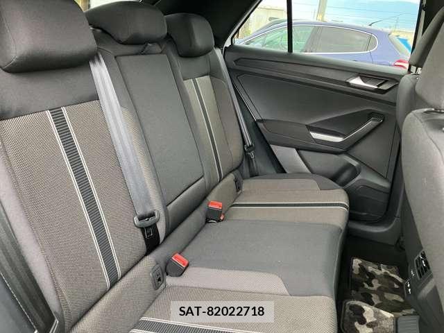 VolksWagen T-ROC 2022-02 8883008-16