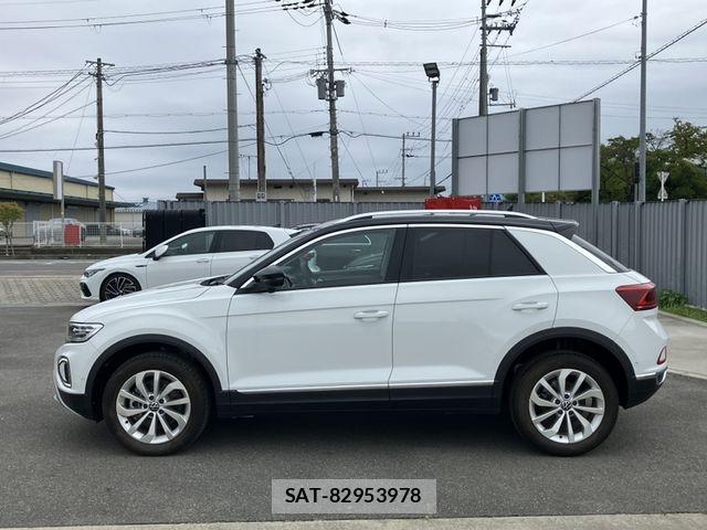 VolksWagen T-ROC 2024-03 8884623-4