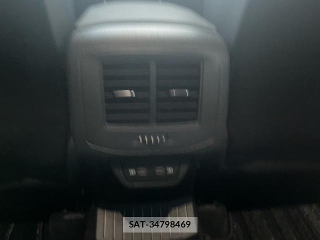 VolksWagen T-ROC 2024-03 7227192-11