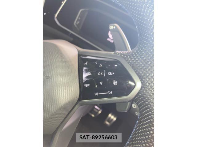 VolksWagen T-ROC 2022-10 7510473-10