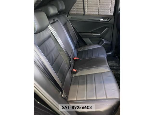 VolksWagen T-ROC 2022-10 7510473-21