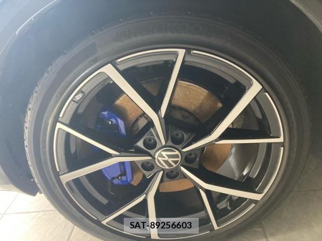 VolksWagen T-ROC 2022-10 7510473-2