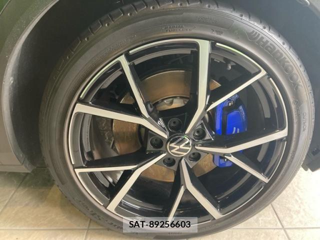 VolksWagen T-ROC 2022-10 7510473-3