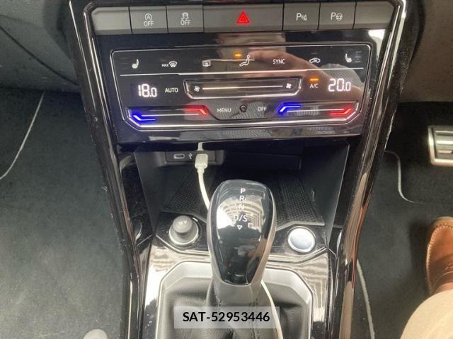 VolksWagen T-ROC 2023-07 7621376-19