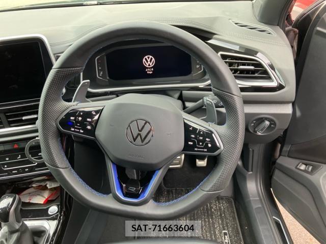 VolksWagen T-ROC 2022-10 8564124-11