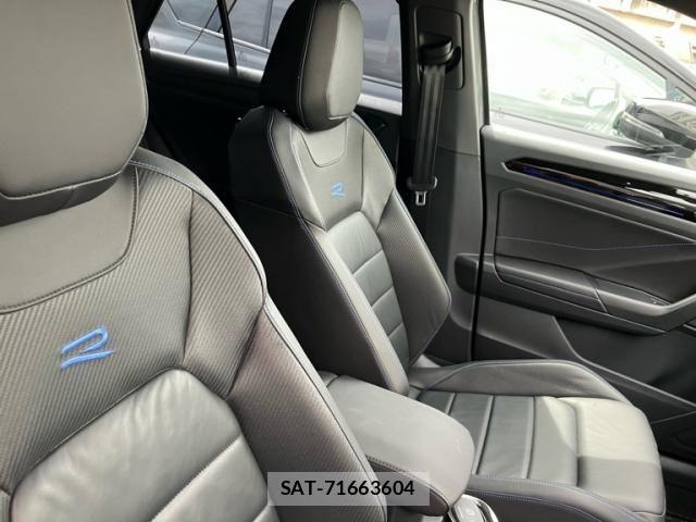 VolksWagen T-ROC 2022-10 8564124-14