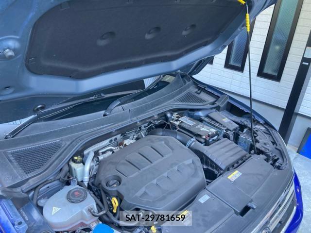 VolksWagen T-ROC 2022-09 8746900-12