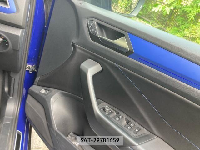 VolksWagen T-ROC 2022-09 8746900-15
