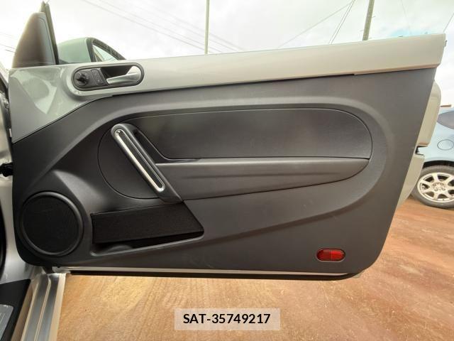 VolksWagen THE BEETLE 2012-05 855393-19