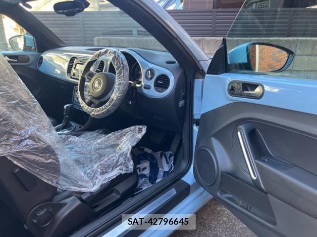VolksWagen THE BEETLE 2012-07 2318946-14