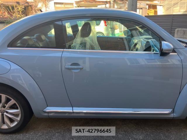 VolksWagen THE BEETLE 2012-07 2318946-7