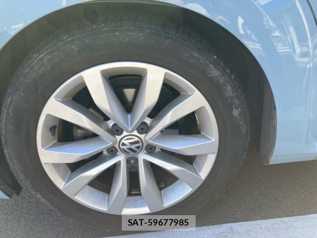 VolksWagen THE BEETLE 2012-06 2355715-9
