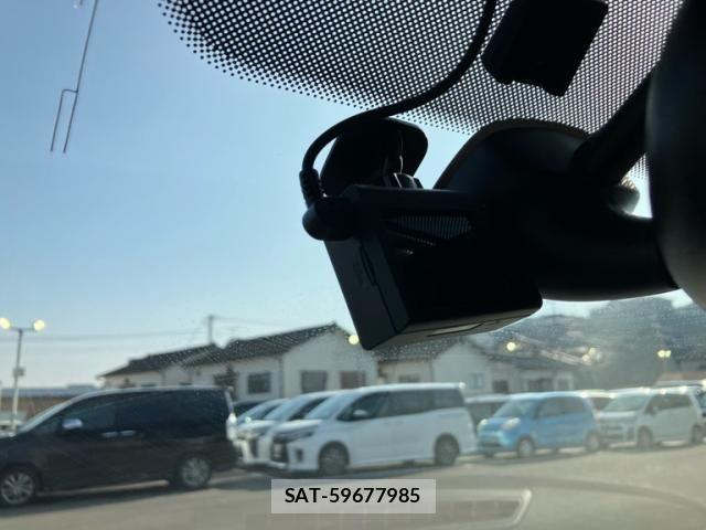 VolksWagen THE BEETLE 2012-06 2355715-20