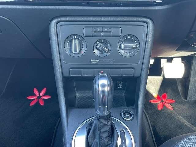 VolksWagen THE BEETLE 2012-11 3687840-15