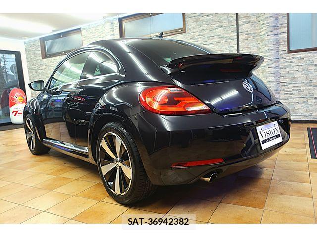 VolksWagen THE BEETLE 2014-08 4994680-7