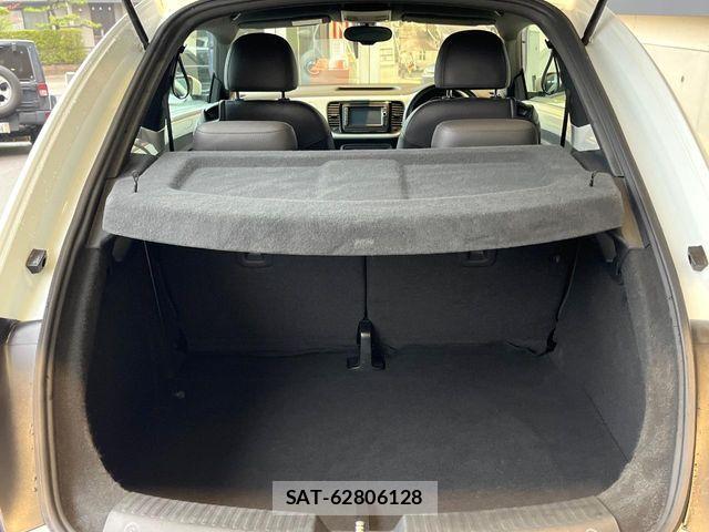 VolksWagen THE BEETLE 2015-02 6266405-19