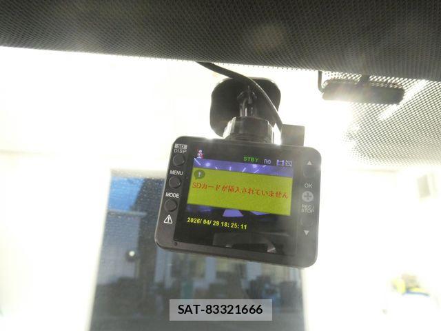 VolksWagen THE BEETLE 2013-04 6678792-23