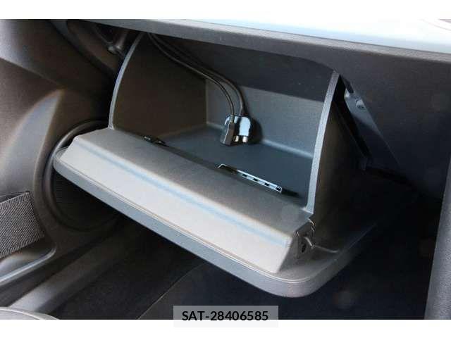 VolksWagen THE BEETLE 2013-09 6753911-18