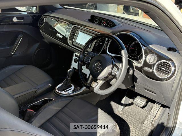 VolksWagen THE BEETLE 2017-11 6915422-18