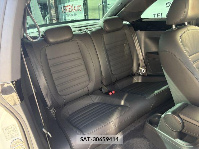 VolksWagen THE BEETLE 2017-11 6915422-21