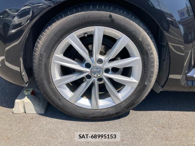VolksWagen THE BEETLE 2020-02 6915415-4