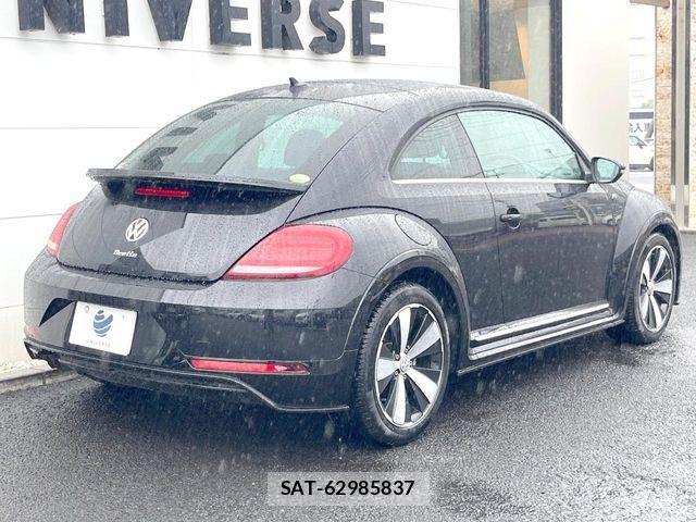 VolksWagen THE BEETLE 2018-07 7061395-17