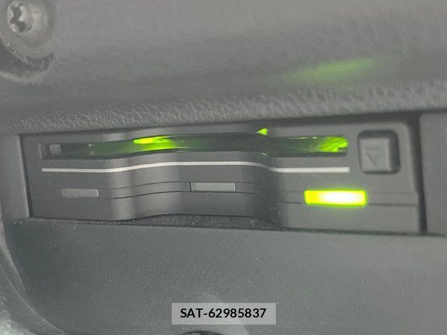 VolksWagen THE BEETLE 2018-07 7061395-5
