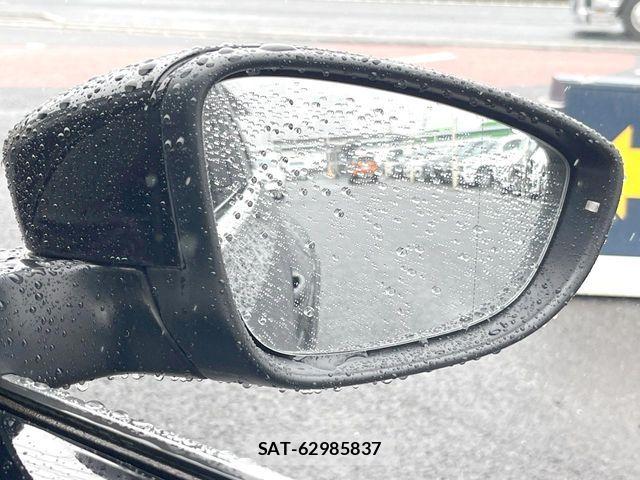 VolksWagen THE BEETLE 2018-07 7061395-7