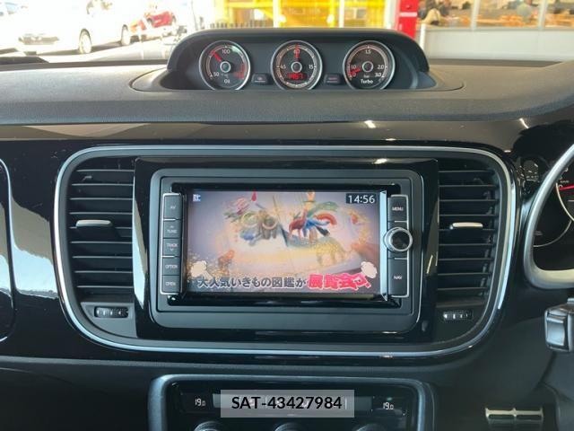 VolksWagen THE BEETLE 2017-06 7061397-25