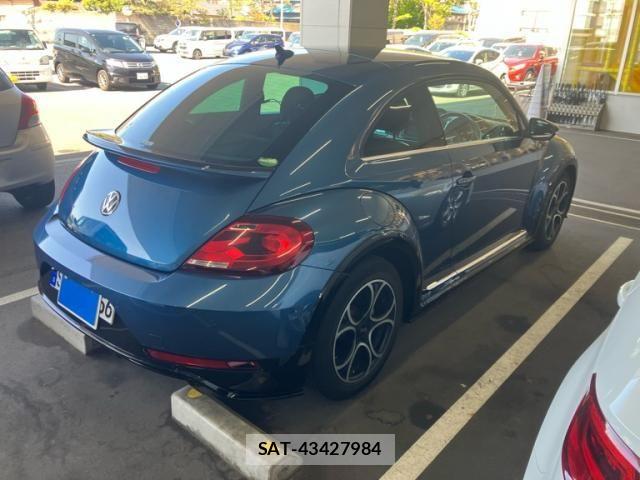 VolksWagen THE BEETLE 2017-06 7061397-5