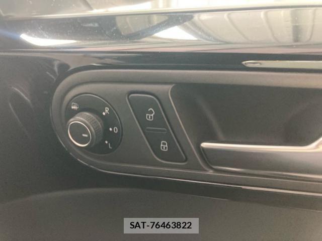 VolksWagen THE BEETLE 2017-12 7227160-15
