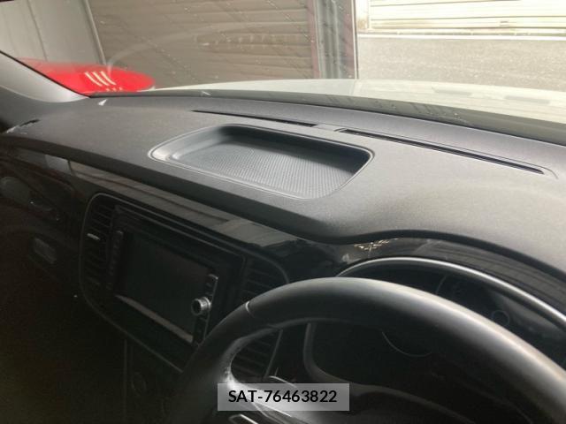 VolksWagen THE BEETLE 2017-12 7227160-18