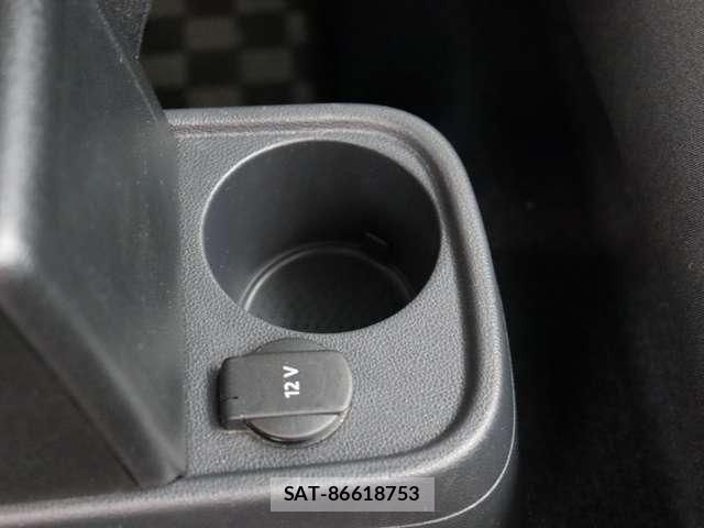 VolksWagen THE BEETLE 2013-06 7331217-24