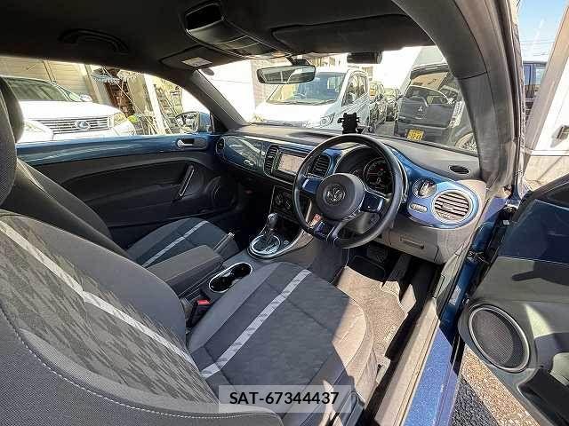 VolksWagen THE BEETLE 2017-08 7458856-18