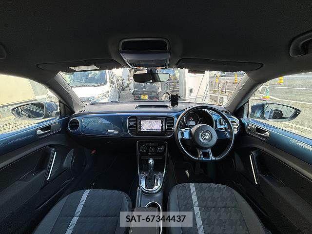 VolksWagen THE BEETLE 2017-08 7458856-1